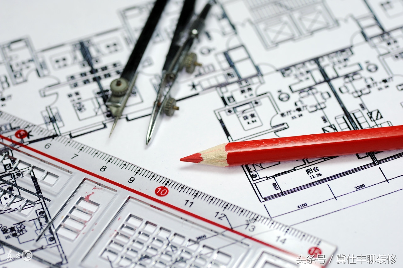 家庭装修设计收费标准-装修新房子找装修公司，设计施工图和效果图是分开收费的吗?大约收多少钱？