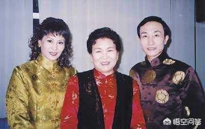 小品巩汉林的小品演员是谁-巩汉林小品搭档女演员叫啥名？