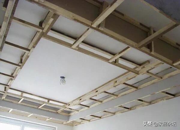 家装吊顶轻钢龙骨好还是木龙骨好-吊顶龙骨用轻钢好还是木龙骨好？
