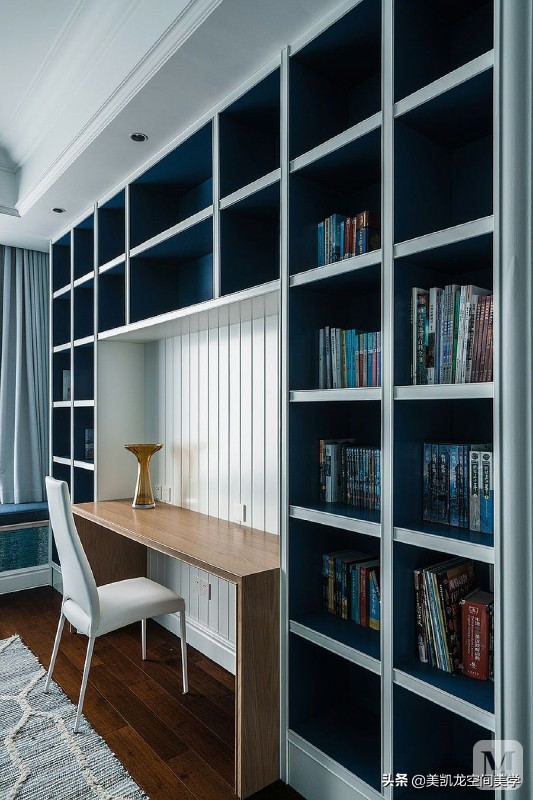 大宅装修效果图-农村的两层小别墅怎么装修好？客厅全屋贴瓷砖，电视背景墙该怎么设计？