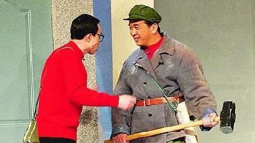 小品《装修》图片欣赏-装修小品是几几年的春晚？