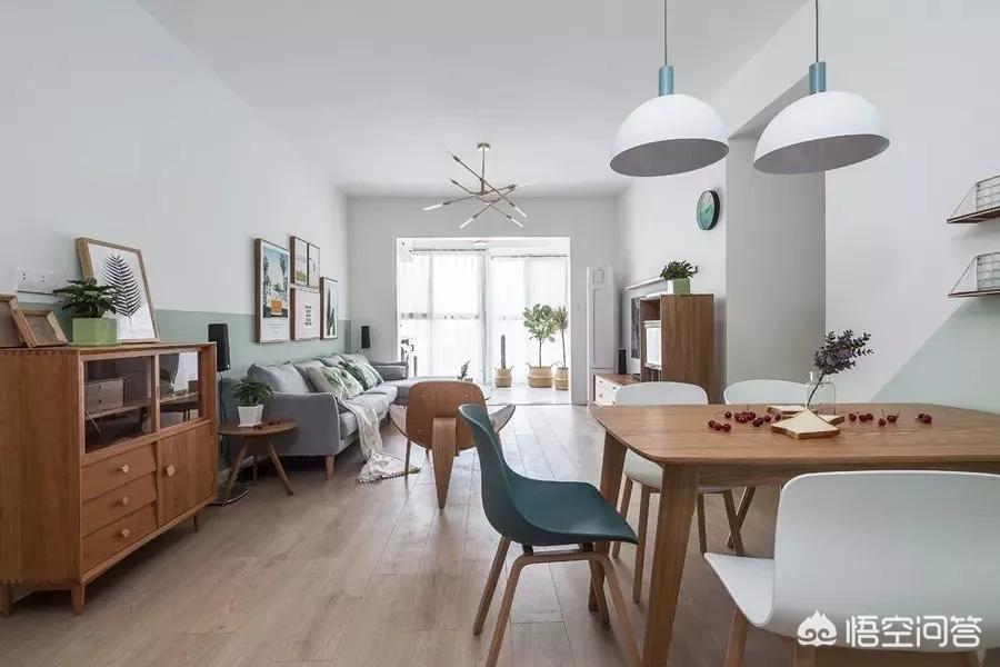 家庭装修吊顶效果图-装修客厅不吊顶，走一圈宽石膏线好看吗？还有哪些好的建议？