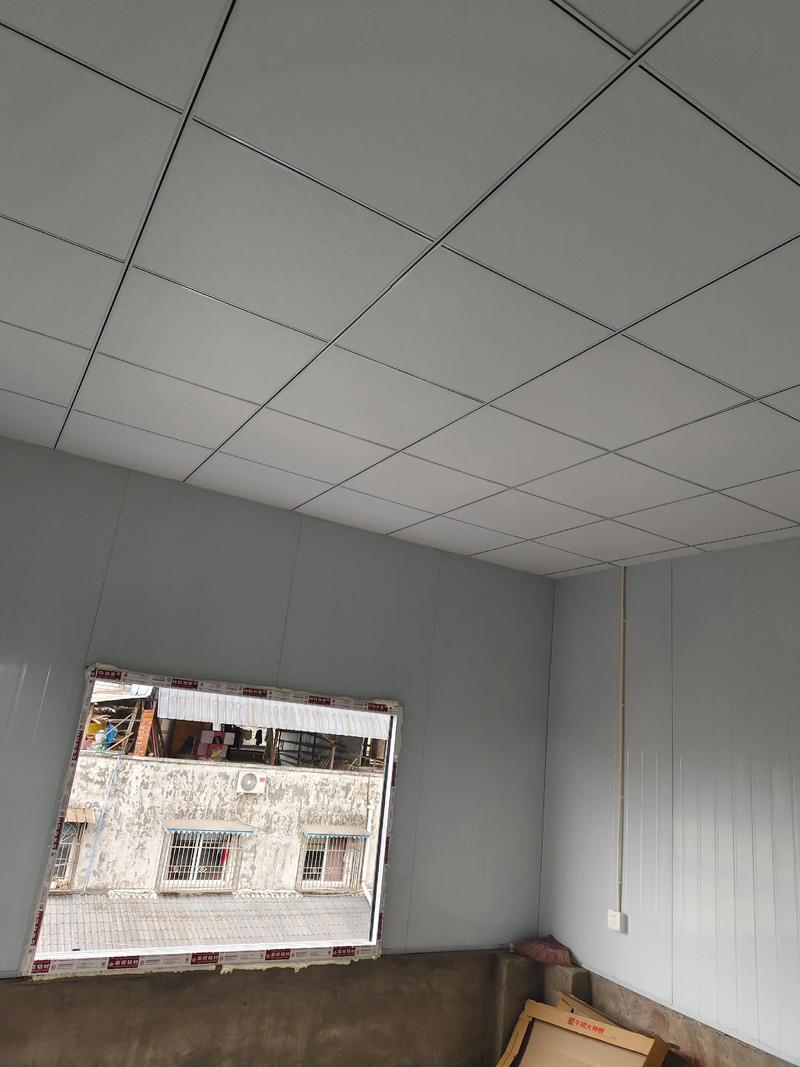 现在装修吊顶多少钱一平方-塑料扣板吊顶人工费多少钱一平米？